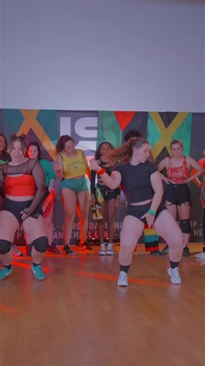 Vidéos de JSD.STUDIO (@jsd.studio) avec son original - JSD.STUDIO