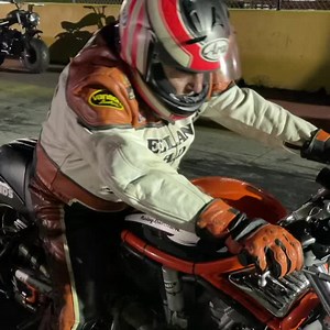 17K views · 359 reactions | Who remembers and LOVES the V-Rod Destroyer?! Bill arose rarely gets to race since he runs the AHDRA! But he gets to have fun this weekend! | CycleDrag | Facebook