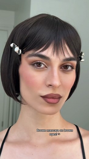 Enhance Your Brown Eyes with Brown Mascara - Tips and Tricks