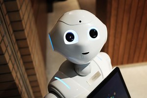 Malos tiempos para el "robot emocional" Pepper: su producción cesó en 2020 cobrándose empleos y sin vistas a retomarse, según Reuters