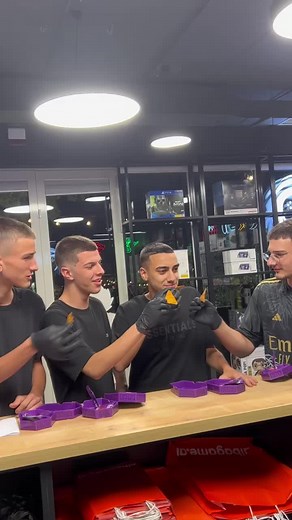 Part 2 e Hot Chip Challenge😂🔥 ⚠️DISCLAIMER: No people were hurt during this challenge and all participation was consensual ⚠️ #fyp #hotchip #viral #tirana #albania #snackninja #challenge #albtok