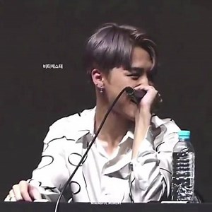 LISTEN JIMIN IS SO CUTE HE WAS SINGING LIE WITH SQUEAKY VOICE ©jiminxtaehyung cute little chimchim😂😍 ~ taetae bwi👽 | BTS Dedicated ARMYs