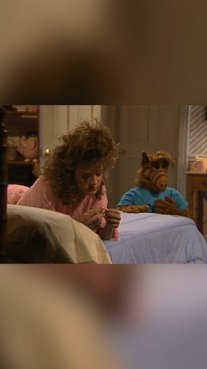 105K views · 3.6K reactions | In ALF’s eyes, Lynn is the most beautiful girl 殺 | Alf | Facebook
