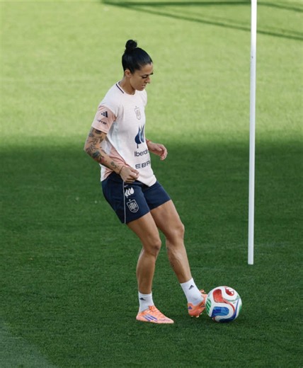 Disfruta de los Momentos con Jenni Hermoso