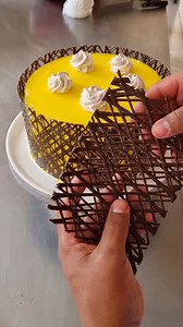 Como decorar pasteles increibles con rejas de chocolate deliciosas ideas para decorar pasteles de cumpleaños, recetas de pastel de chocolate. #pastel Título: A New Day Artista: Marshall Watson Enlace: https://business.facebook.com/creatorstudio/?tab=fm_sound_collection&sound_collection_tab=sound_tracks&reference=artist_attr&asset_id=1245289359196159 | El mundo de la pasteleria