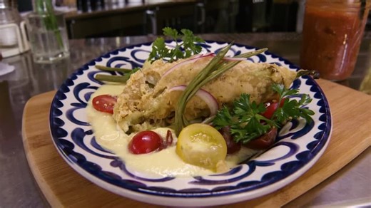 Food Paradise S05:E03 - Blue Plate Special