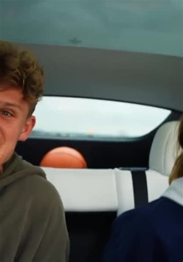 Ryan Trahan S06:E11 - Tesla Autopilot Race Across the Country (Pt. 1)