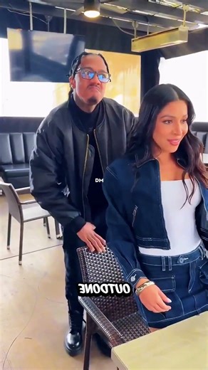 Boys Showing Love 👩‍❤️‍👨