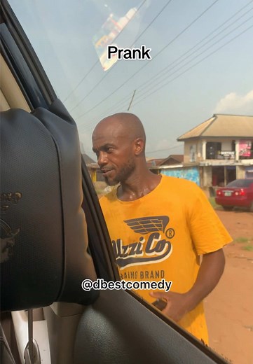 Hilarious Door Knock Prank Goes Viral - Must Watch!