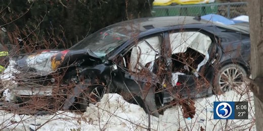Multiple people hospitalized after head-on crash in Waterbury