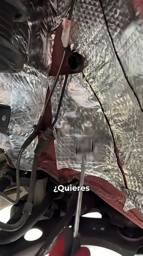 🚘 ¿Por qué las marcas de coches NO insonorizan? La respuesta es sencilla: ahorro de costes. Cada capa de material que se ahorran son millones de euros en producción. Pero el que paga ese “ahorro” eres vos: más ruido, vibraciones y una experiencia de conducción peor. Por eso existe la insonorización aftermarket: transformar tu coche en un espacio premium y silencioso. 💬 ¿Tú qué prefieres: ahorrar ellos o disfrutar vos? 📲 WhatsApp: 615 78 48 57 ☎️ 917 105 070 📧 info@madridaudio.com #Insonoriza
