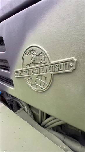 Did you know we offer Cab and Chassis trucks? Available in a few variants. 2.5 Ton - LMTV 5 Ton - MTV 7 Ton MTVR Giving you the freedom to outfit these anyway you like! Have questions? We’re here to help! 📞 636-900-9046 📧 sales@midwestmilitaryequip.com | Midwest Military Equipment