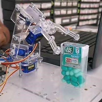 Brazo Robótico controlado por Arduino y Joysticks