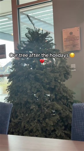 She served then went into the light 😔💔