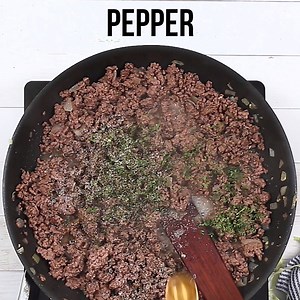 165K views · 474 reactions | Crock Pot Cabbage Roll Soup is a comforting, hearty, but keto, low carb meal you can make any weeknight! https://bit.ly/37IYsUu | SugarFreeMom.com | Facebook