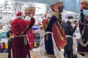 Cultural program performed by Shiekh ul Alam public school Batpora hyhama on eve of Republic day ceremony at DPL Kupwara. #RepublicDay #Kupwara | Yasir khan photographer
