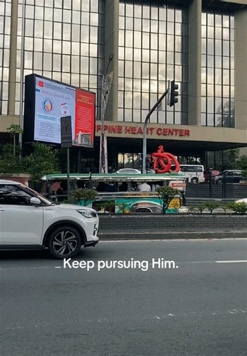 A quick glimpse into the life of a Perfusionist at the Philippine Heart Center 🫀✨ if you're praying for this path, trust that God hears you. He will answer ❤️ #perfusionist #medtech #medicaltiktok #careeradvice #fyp