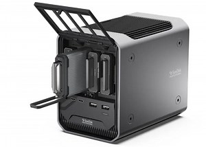 SanDisk PRO-DOCK 4 card reader docking station