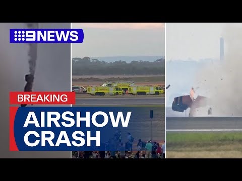 Plane crashes after plummeting at Avalon Airshow | 9 News Australia