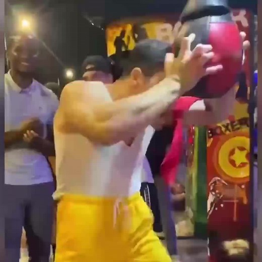 Boxing Arcade Challenge: Test Your Punching Power