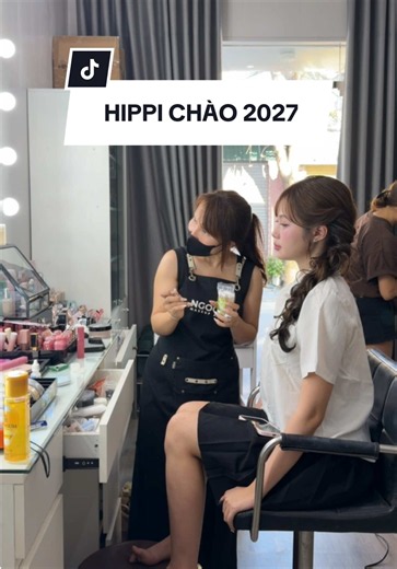 Hippi chào kỷ yếu nhé hiii, bọn anh makeup ở chị @NgocLeMakeup nhé hiii #hippistudent #learnontiktok #2k9 #kyyeu