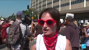 🇺🇸 Décision exceptionnelle de Donald #Trump aux #EtatsUnis : à #LosAngeles, le président américain a décidé de déployer des militaires du corps des Marines pour muscler sa défense envers les manifestants qui dénoncent sa politique migratoire. Certains qualifie cette surenchère de "dérive autoritaire" ⤵️ | FRANCE 24