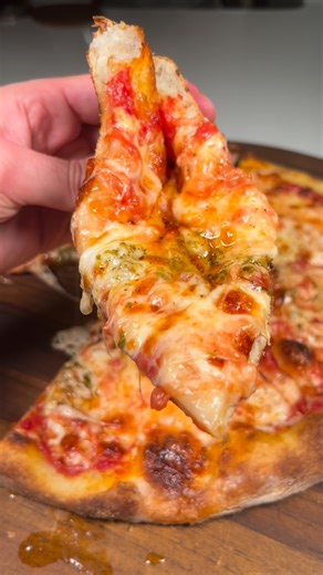 Aydan Fabian on Instagram: "1-2-SMUSH🍕👏 Try my easy same day dough recipe, it’s the pinned post on my page! DM me your pizza pics to be featured in my stories🍕📸 Subscribe to my Patreon for step by step tutorials of my home-oven-pizzas📝🧪Link in bio"