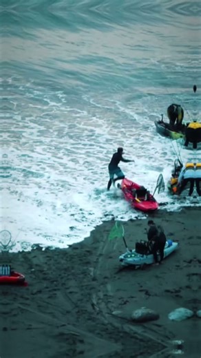 Would you launch your kayak here? 🌊