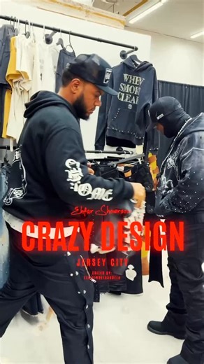 EHFAR (LA BOVEDA DE LOS ARTISTAS) on Instagram: "@crazydesignrd x @ehfar.showroom .. ME FRENO A LA BOVEDA DE LOS ARTISTAS ! FUE Un Honor Que PASARAS , Si TuVIERAS MÁS TIEMPO, Te Habrías LleVado Media Tienda. La Ropa Es Un Arte ! El loko Mio Sabe De Tella ! #casadealofoke"