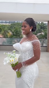 105K views · 6.9K reactions | His reaction when his bride tapped him on the shoulder #weddings | RareMagic Photography | Facebook