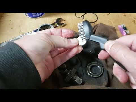 Rebuilding a "broken" Craftsman ratchet, repair, clean and lube. No rebuild kit needed!