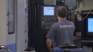 U.S. factories face labor shortage