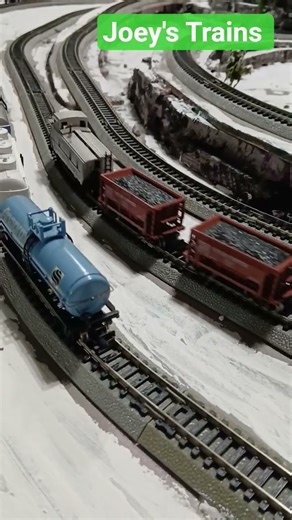 N Scale winter Layout!