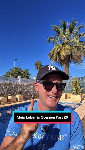 Daran musst du dich gewöhnen, wenn du in Spanien leben willst 🇪🇸☀️ Viele denken bei Auswandern nur an Sonne, Strand und Palmen – aber die Realität sieht oft anders aus. Mein Leben in Spanien Part 29 📬 Kein eigener Briefkasten 🗑️ Müll nicht vor der Tür, sondern Sammelstellen 🚗 Kratzer im Auto? Hier völlig normal 🤝 Mehr Nähe, mehr Kontakt, weniger Distanz Das sind Dinge, die dir vorher kaum jemand sagt – aber genau die entscheiden, ob du dich hier wirklich wohlfühlst. 👉 Würdest du damit kla