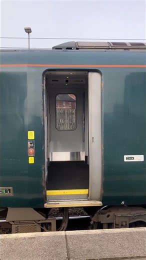Class 800 (800320) Door Closing