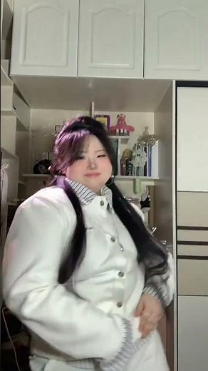 Learn This Easy Mini Dance: Flowing Love as Sin