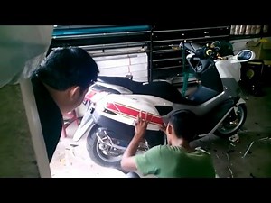 Pasang stiker custom nmax