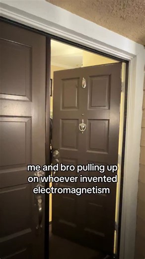 WHO IS MAXWELL - - #gym #fitness #fit #workout #lifting #lift #jacked #bodybuilder #aesthetic #natty #motivation #inspire #inspiration #transformation #shredded #fitnesstransformation #fakebody | Sebastian Ledesma