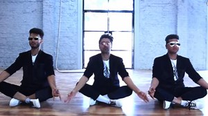 Watch: Dancers pay tribute to Baba Ramdev with 'yoga dance' | Watch: Dancers pay tribute to Baba Ramdev with 'yoga dance'