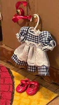 Ding Dong! The Witch is (Miniature) Dead! 👠