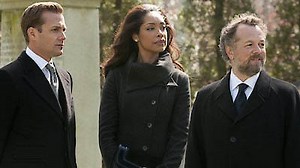 Watch Suits Season 2 Episode 1 - She Knows