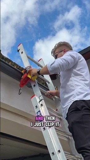 Safer ladder hack with lock jaw grip