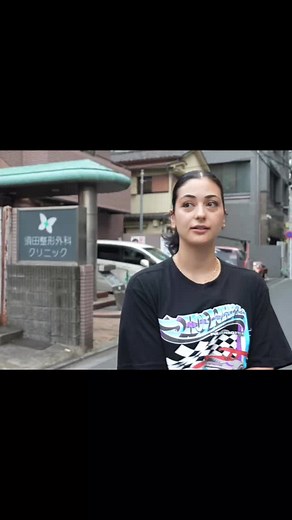 hi everyone i am silvana from silvana kick here i am with the new vlog triip to japan and welcome to my leg streching kick#leg #streching #hip #streching #silvana #kick #silvana #tips #silvana #vlog #vlog #silvana #shamoun #officially #traning #series