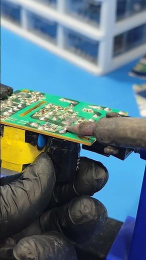 Fast Capacitor Removal from PCB | Clean & Professional Trick
