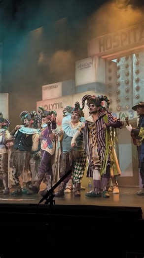 🎭 ¡Reaccionando al #COAC! 🗣️Jesús Bienvenido (@jesusbienvenido_ )sobre volver a tener un primero: ❤️“A mí me da igual. Voy a aprovechar la suerte que tenemos de mostrar nuestra idea, nuestro arte y nuestro repertorio para que lo disfrute la gente. Esto es un regalo que autores y autoras hacemos al aficionado y aficionada”. | Radio Cádiz Cadena SER