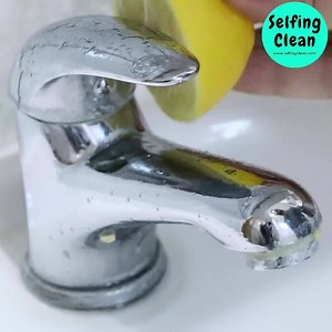 How to clean a rusty faucet with lemon🍋🧽 | Selfing Clean