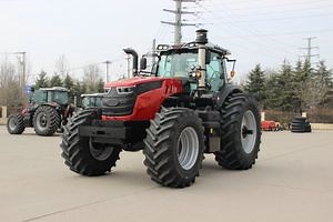 [Hot Item] China Junmadao Agricultural Machinery 220HP Four Wheel Big Walking Tractor