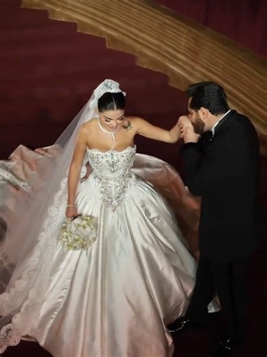 A Stunning Moment at a Lebanese Wedding