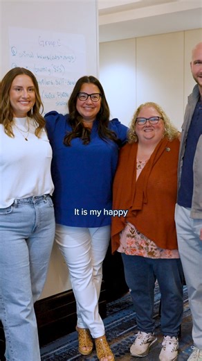 With a peer-to-peer support network of 1,700 hygienists, we provide the knowledge, mentorship, and support you need to elevate your career to the next level. 💙 Explore careers here: https://aspendental.jobs/3WckNDi #AspenDental #dentalhygentist #expansivenetwork #careergrowth #mentorship | Life at Aspen Dental