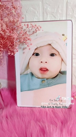 Khung Treo Tường Kích Cỡ 20x30 CM